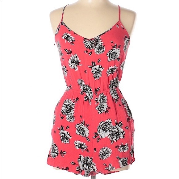 h&m red playsuit